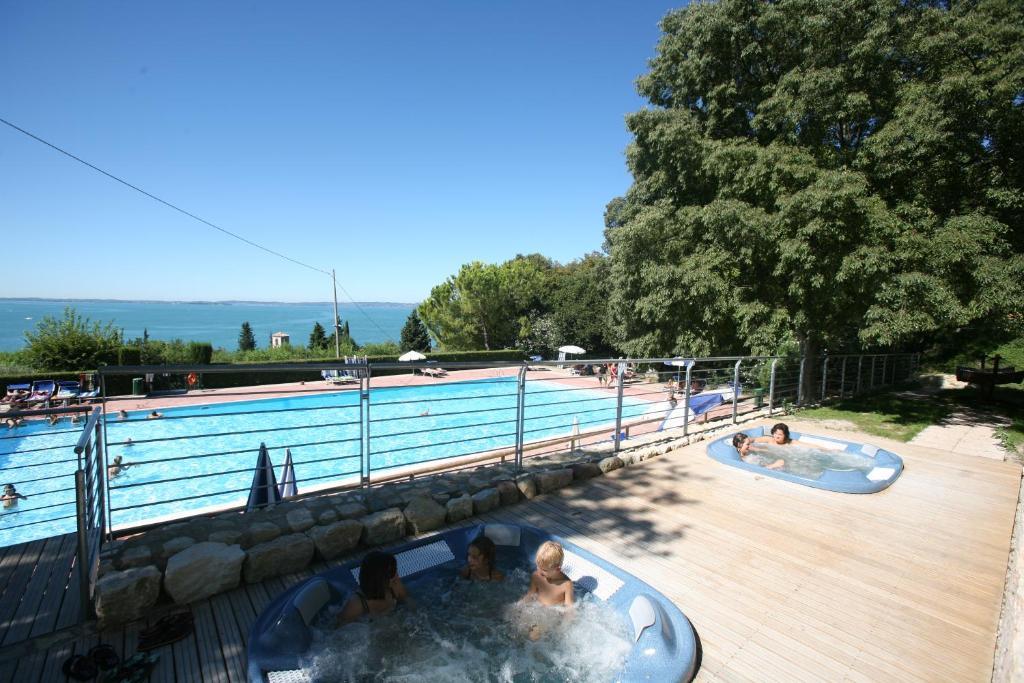 La Rocca Camping Village Bardolino Exterior foto